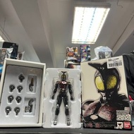 已售****幪面超人- SHF 真骨雕 DARK KABUTO 20221226003
