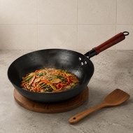 Handmade Uncoated Cast Iron Wok Non-Stick Cast Iron Wok Nonstick for, Gas Flame