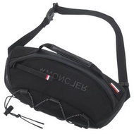 Moncler黑色斜背包/腰包，黑色1281 [二手] MONCLER男士