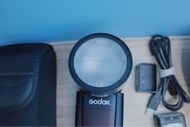 Godox V1 閃光燈