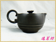 【逸茗坊】仿柴燒茶壺--造型簡單大方、整體品質滿好，高貴不貴！！