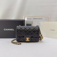 CHANEL 核桃金球方胖