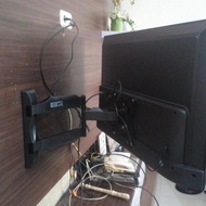 - TV Bracket swivel pull forward and backward 32 39 40 42 43 45 48 49 50 55 inches