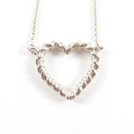 品相極佳的 TIFFANY & Co. Tiffany 925 心形扭紋項鍊吊飾配件，銀質，重 5.73 克。女士款。