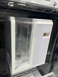 大量電腦機箱 Computer Case 玻璃海景房