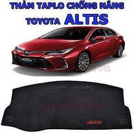 Thảm taplo Altis (2009-2014) (2015-2020) Thảm taplo ô tô da vân carbon bảo vệ mặt taplo khỏi vết tr