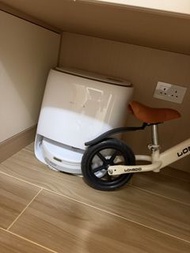 掃地拖地機