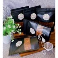 PACK (67 PCS) ZIP LOCK BAG MATTE BLACK WITH WINDOW. XL size