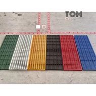 （COD）1x3 FT Heavy Duty Plastic Matting dog matting plastic floor pet plastic matting Dog Pet cage matting thick anti slip