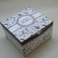 G-24 Fgs-3 Wdm-2227 Cake Box Brown Batik Box/ 12 X 12 Cm Cake Box/ [25 Pcs] G-24
