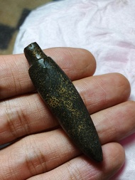 Batu kembang kantil warna hitam motif