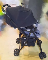 Aprica輕便嬰兒車bb車karoon air