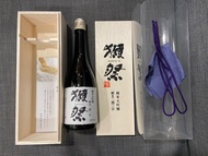 獺祭-純米大吟釀 二割三分 清酒 原裝木盒(含空酒瓶)日本🇯🇵帶回 清酒空瓶 純米大吟釀 酒盒