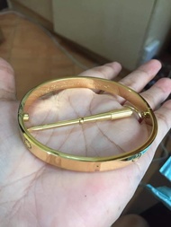 (071) Autentic 10k u.s Gold bangle Not pawnable