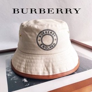 Burberry 漁夫帽