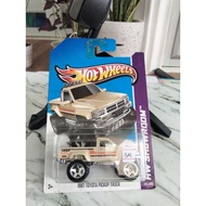 TOYOTA HW Hot Wheels 1987 PickupTOYOTA ShowroomHW