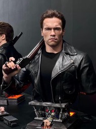 Queen Studios 1/1 T-800