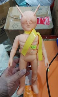 MEDICOM  TOYS SOFUBI SOFVI  幪面超人怪金剛  B P020