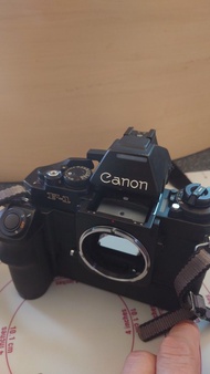 Canon New F-1 菲林相機連配件