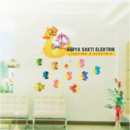 HELLO KITTY WALL STICKER 30 X 60 CM