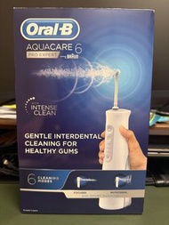 Oral-B Aquacare 6 Pro Expert 電動沖牙機