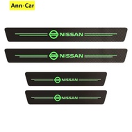 สติกเกอร์ติดบันไดข้างประตูเรืองแสง4ชิ้น/เซ็ตสติกเกอร์ป้องกันรอยขีดข่วนทำจากคาร์บอนไฟเบอร์หนังป้องกันรอยขีดข่วนสำหรับรถยนต์ Nissan Nismo X-Trail Almera Qashqai Tiana เรืองแสงในที่มืด