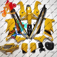 Dijamin 100% HLY Original dan OEM Yamaha 125ZR  Y125Z 125Z Cover Set Yellow Black Kuning Hitam-Strip