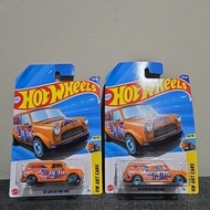 Hotwheels '67 Austin Mini Van