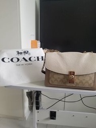 Coach - 米白色側孭袋 （可斜孭）