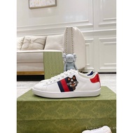 Gujia White Casual Sneakers - Versatile Timeless Design