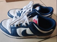 Nike Dunk Low 海軍藍白