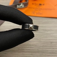 Hermes 鉚釘戒指 黑銀 戒圍55