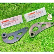 YAMAHA LC135 STAY ENGINE/TAPAK IKAT ENJIN (SET) | 100% ORIGINAL YAMAHA HONG LEONG - 1S8-F1315/F1316-