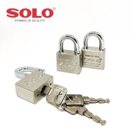Solo No.KA 4588 40/3 กุญแจคล้องสเตนเลสระบบคีย์อะไลค์ 3 ตัวชุดโซโล ชนิดหูสั้น (Stainless Steel)