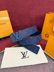 💥現貨💥低調奢華霧面藍扣深藍老花雙面40mm男士皮帶 | LV LV Initiales 40mm Reversible Belt|