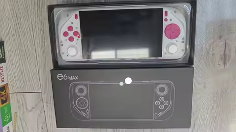 New E6MAX Android Convenient Handheld Game Players A527 Performance Chip Retro Nostalgic 5-Inch Larg