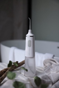 unicare USB充電攜帶型高效電動沖牙機