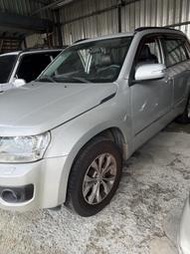 2015年出廠·  鈴木Grand -Vitara-jp 2.4L 銀色·黑內裝·4WD 全車原鈑件· 原漆·1手車 電