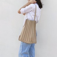 百摺包/皺褶包/摺疊包/手提包/手提袋/肩背包/送女生禮物