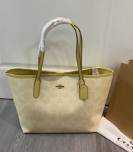 Jualan panas Handbags for Women Original Classic Official Store Womens Large Capacity Single Shoulde