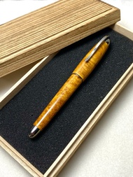 3952老山羊-那魯灣 黃金樟 高清高亮版 彈鋼書法尖鋼筆