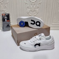 Unosex Oc Padel ON The Roger Pro 2 All White Shoes Padel Shoes