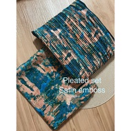 KAIN PASANG SATIN EMBOSS PLEATED