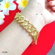 HOÀN TIỀN 15% - 𝗟𝗮̆́𝗰 𝘁𝗮𝘆 vòng tay khoen lật mắc xích nam nữ bền màu mạ vàng chuẩn 18k Kami - LL01