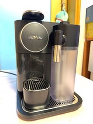 Nespresso Gran Lattissima 咖啡機 F531