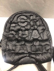 Chanel18年浮雕款羽絨backpack日本購入