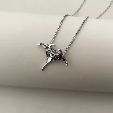 1 / set of sea creatures elephant nose manta fish necklace women fashion personality accessories