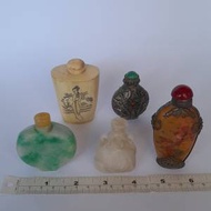 清貨價出售。一手五個古舊鼻煙壺 共售六...