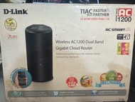 D-Link wireless Ac1200  雙頻路由器垃圾筒Dual Band Gigabit Cloud Router