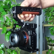 Camera Cage Camera Rig for Sony A7sIII Cage Full Camera Cage for Sony A7R5 A7M4 A7S3 A7sIII 7 IV/ A7